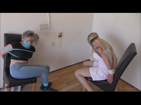 ❤️ Závislá / zviazaná a s roubíkom / dievča v núdzi ️ Porno na sk.moresexmovies.ru ️❤
